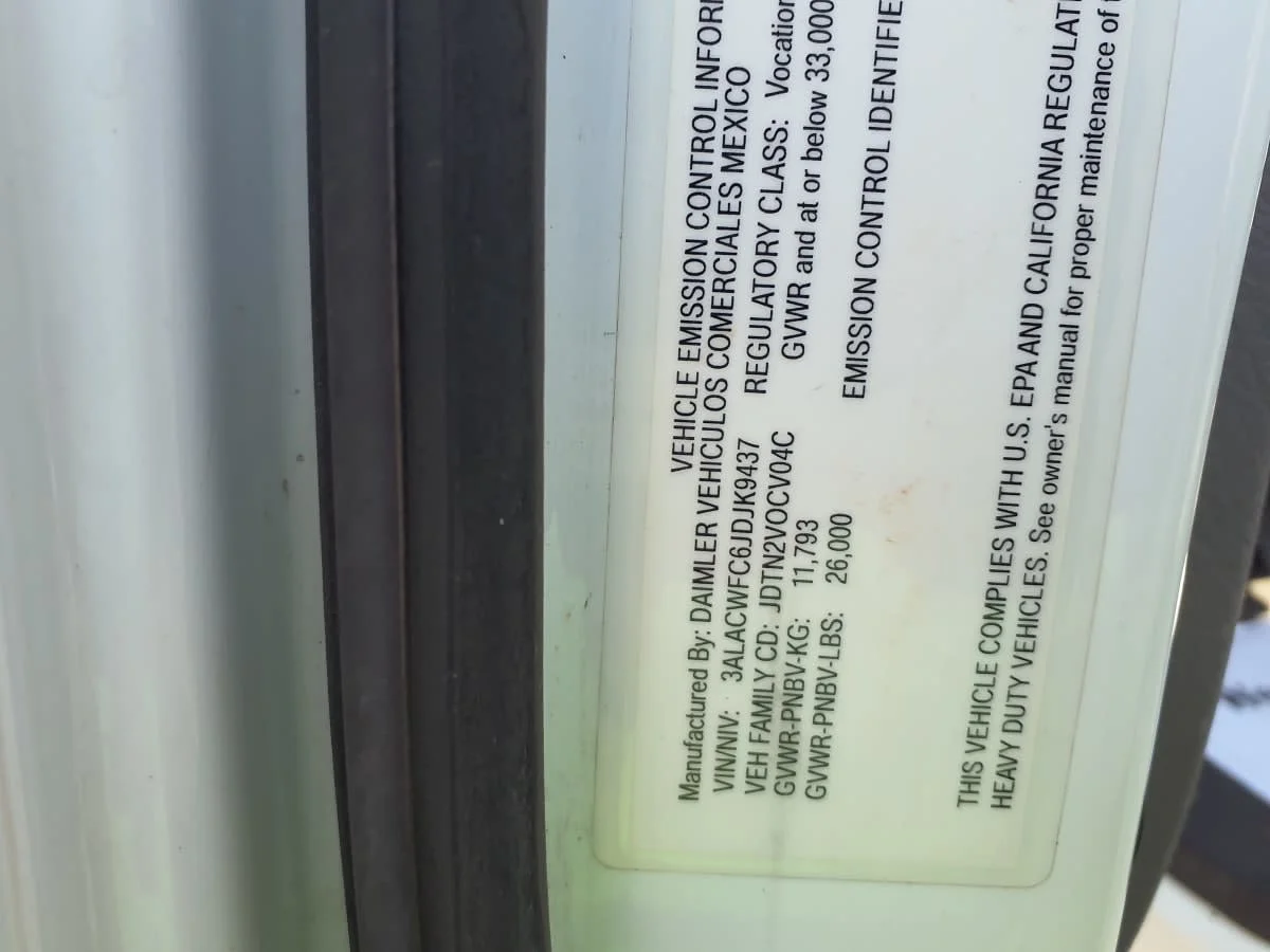 2018 Freightliner M2 106 - image 15