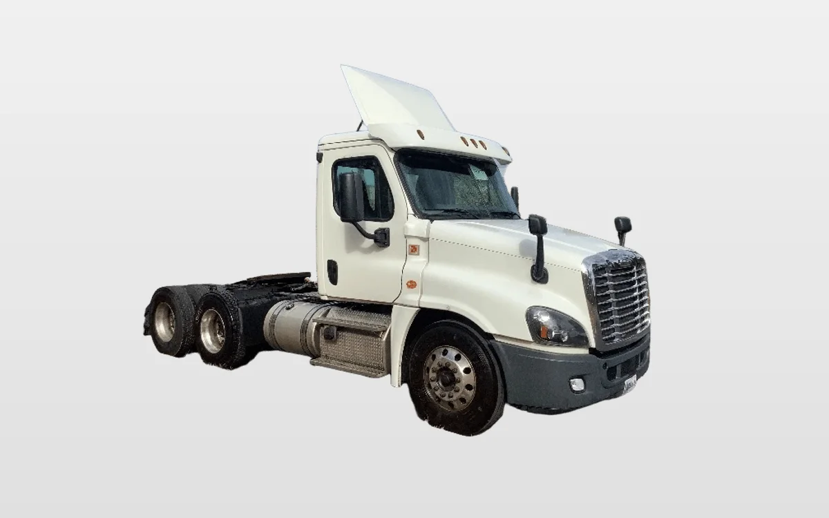 2018 Freightliner - image 1