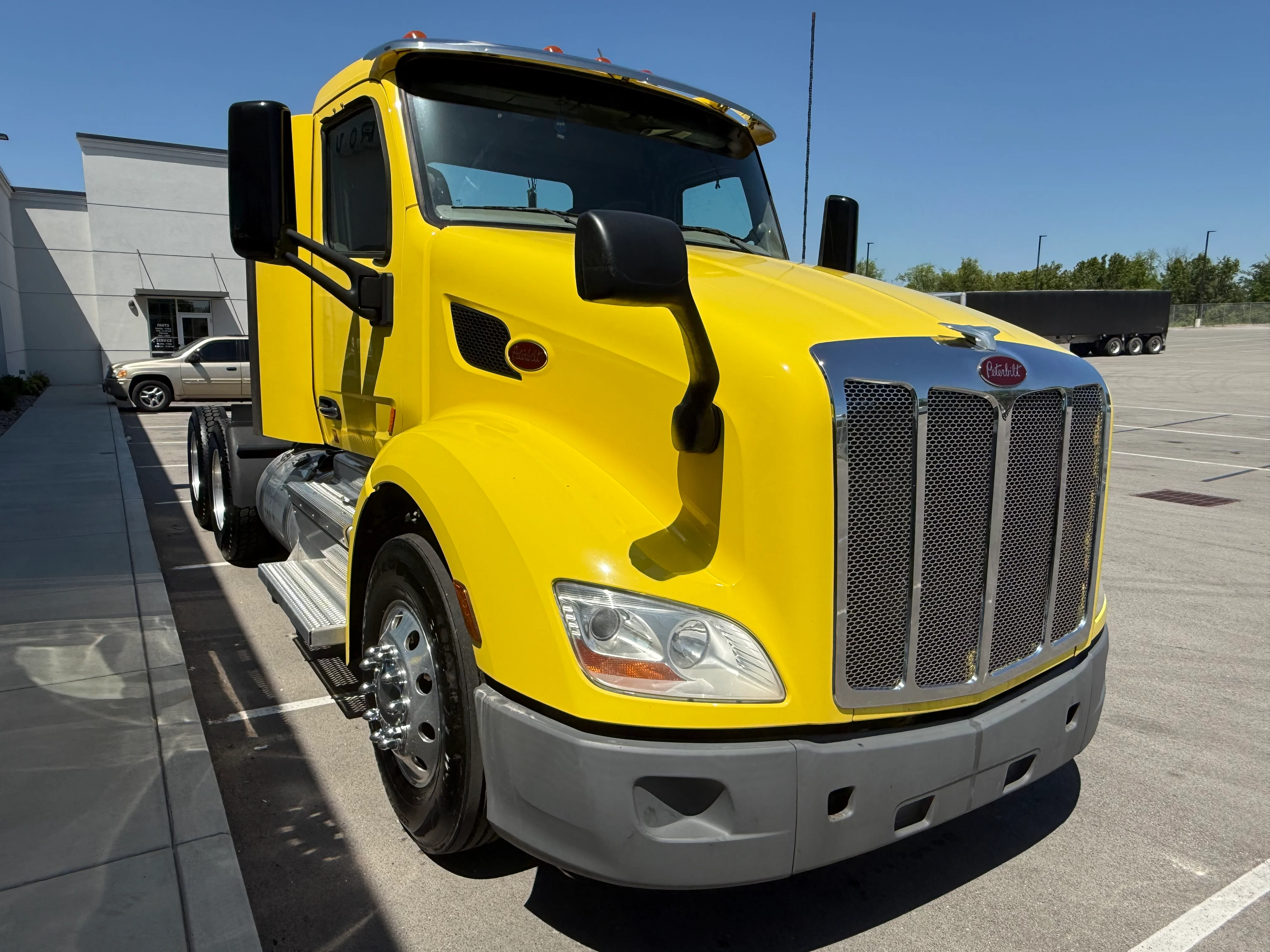 2021 Peterbilt 579 in Louisville, KY — photo 5