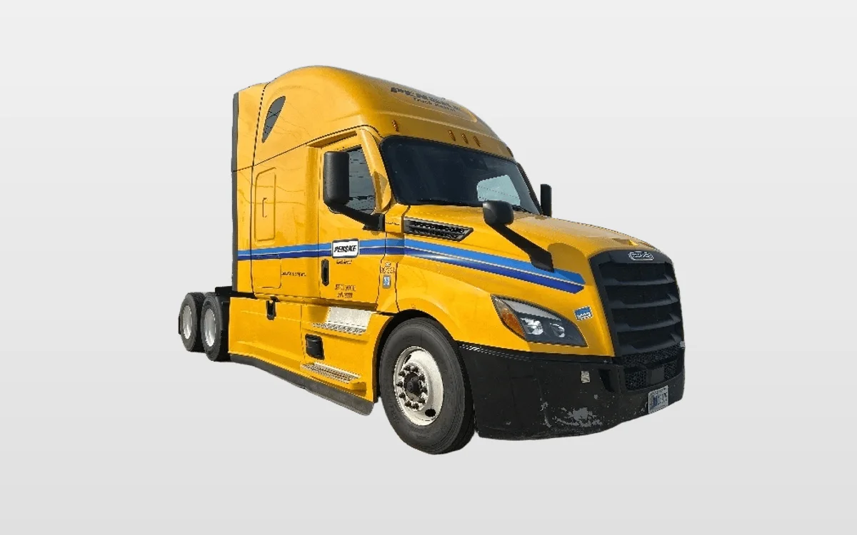 2022 Freightliner Cascadia - image 1