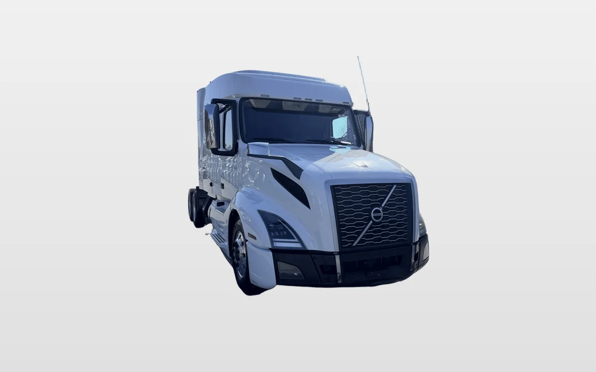 2021 Volvo - image 1