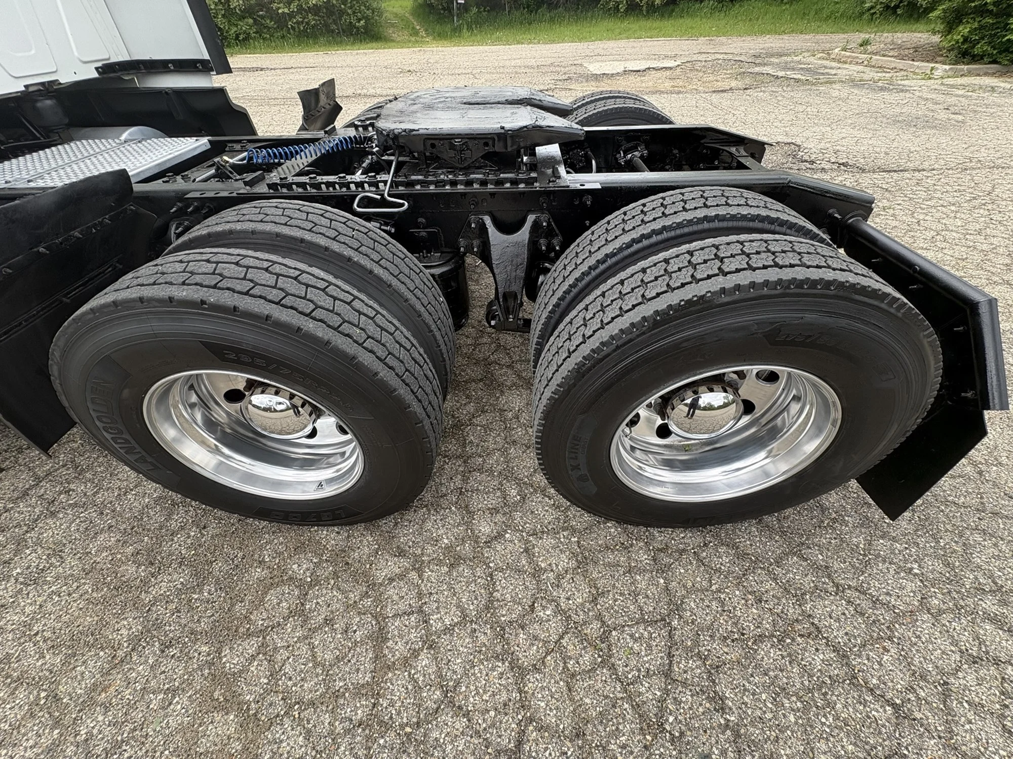 2024 International LT in West Michigan International, MI — photo 10