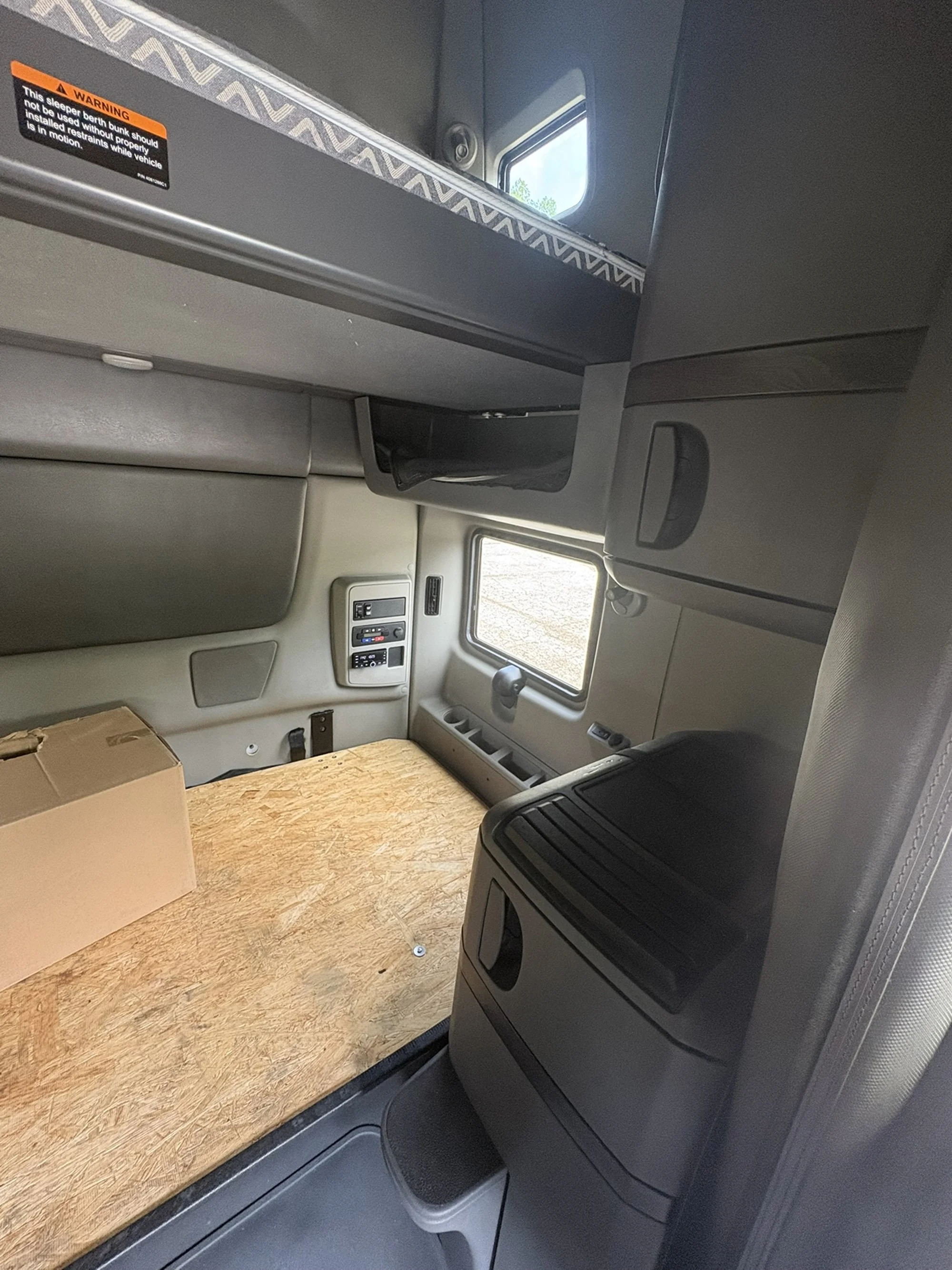 2024 International LT in West Michigan International, MI — photo 18