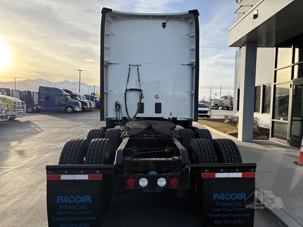 2023 Kenworth T680 in Salt Lake City, UT — photo 8
