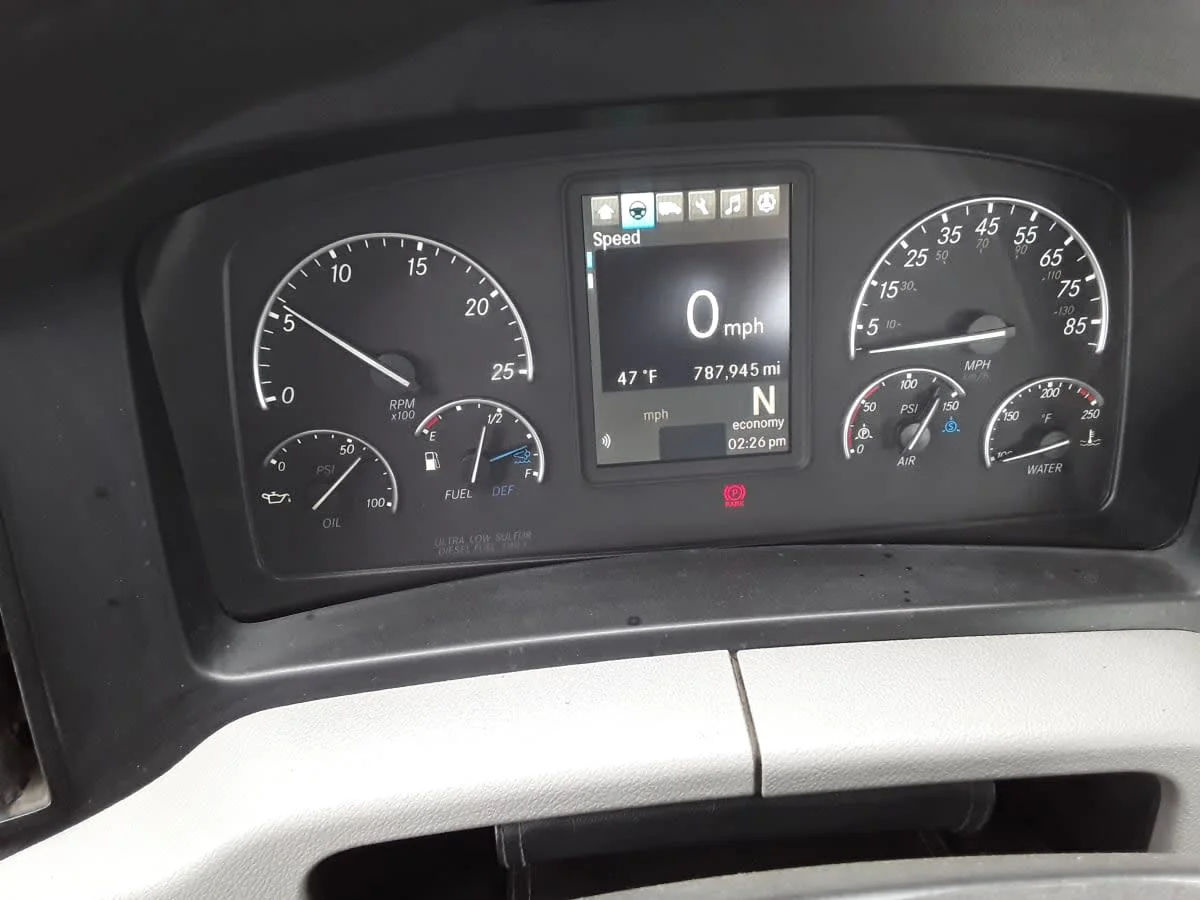 2019 Freightliner Cascadia in Allentown, PA — photo 9