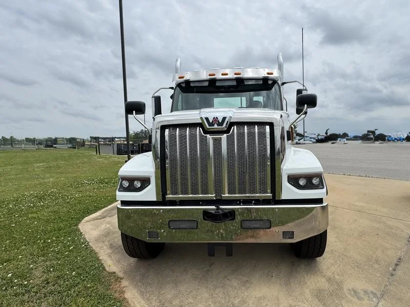 2025 Western Star — photo 2