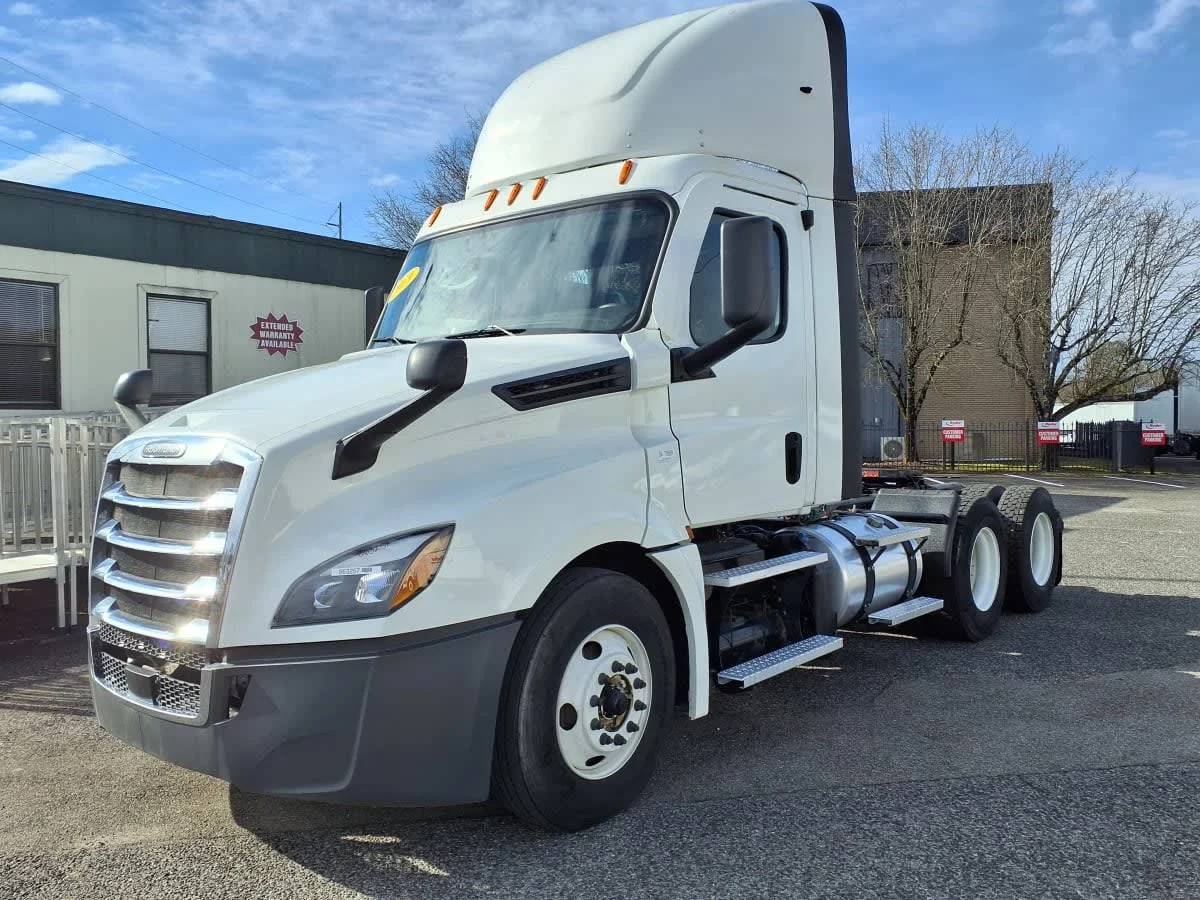 2019 Freightliner Cascadia in Knoxville, TN