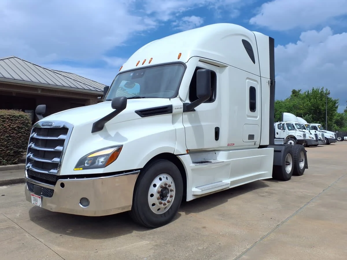 2020 Freightliner Cascadia in Houston, TX