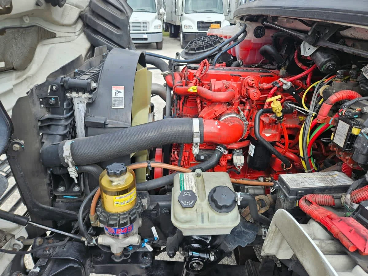 2020 Freightliner M2 106 - image 9