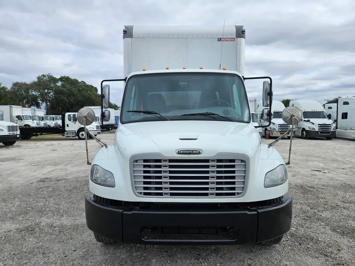 2020 Freightliner M2 106 - image 2