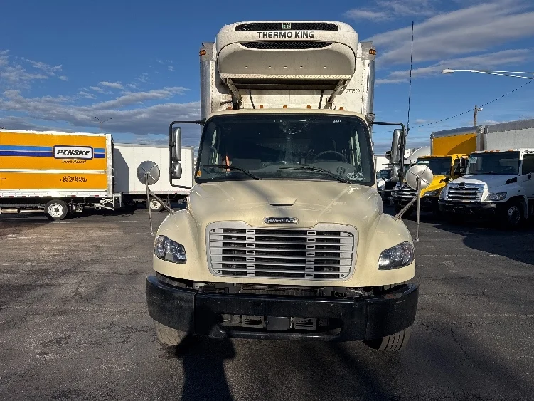 2020 Freightliner M2 106 - image 2
