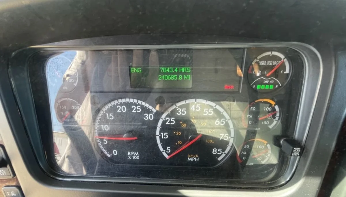 2016 Freightliner M2 106 in Hayward, CA — photo 11