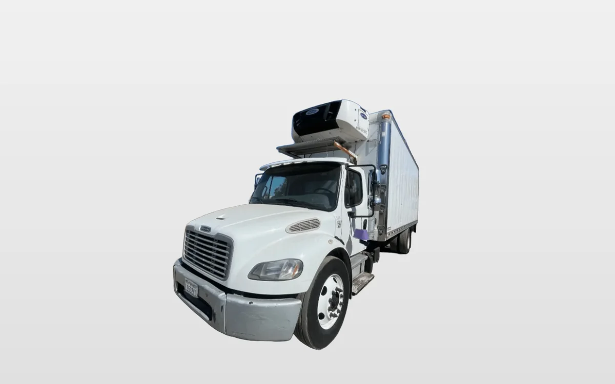 2016 Freightliner M2 106 - image 1