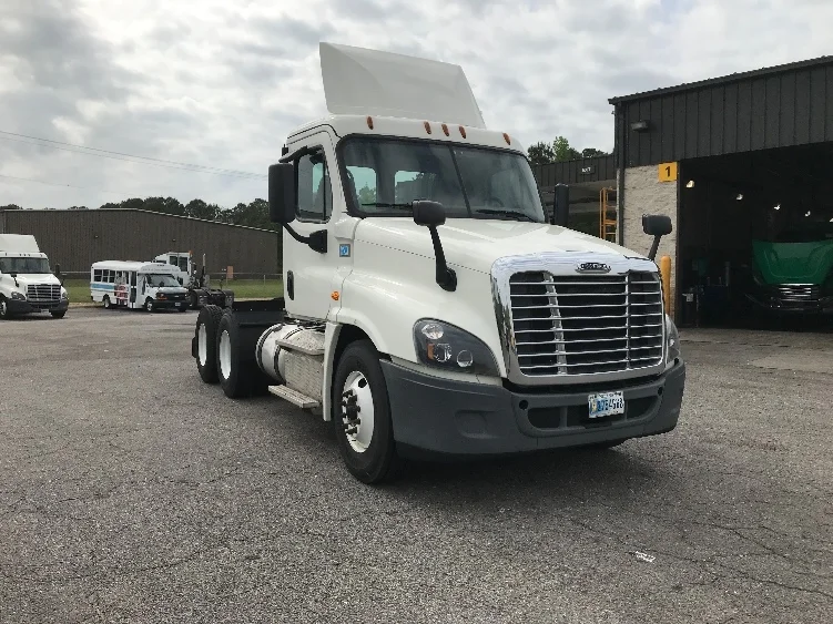 2019 Freightliner Cascadia in Norfolk, VA