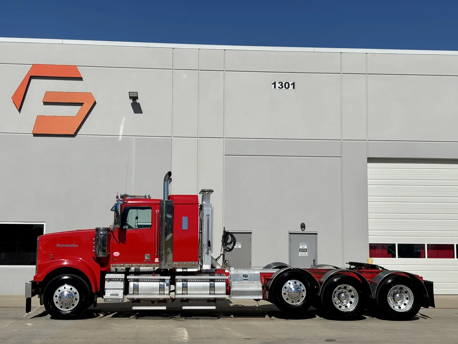 2019 Western Star 4900 in Hutchins, TX — photo 4