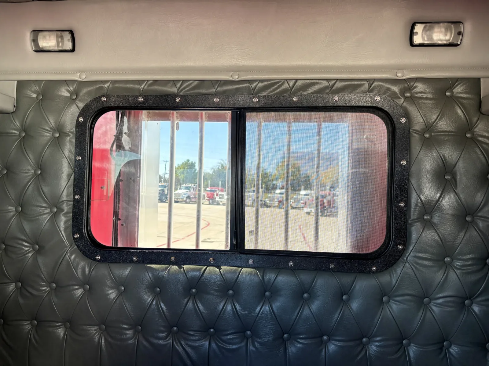 2019 Western Star 4900 in Hutchins, TX — photo 23