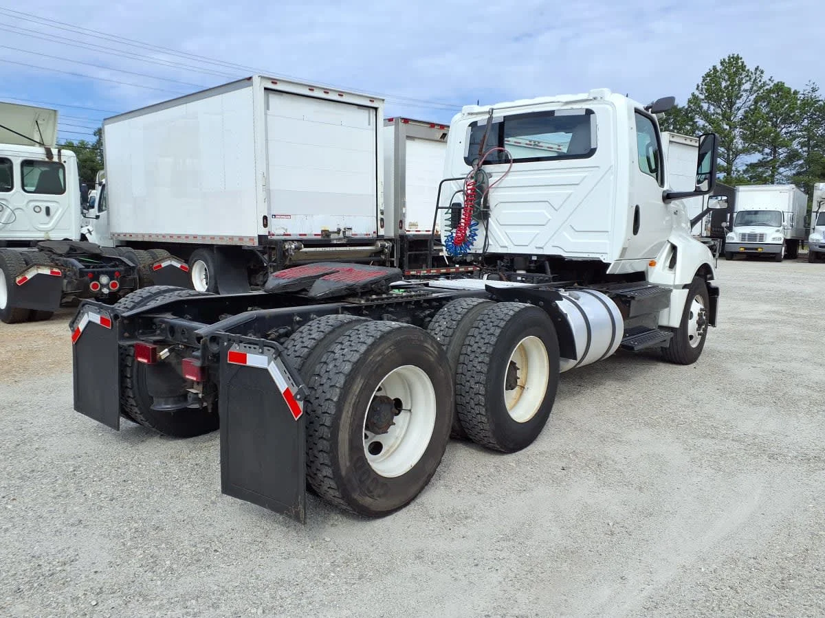 2019 International LT in Greenville, SC — photo 4