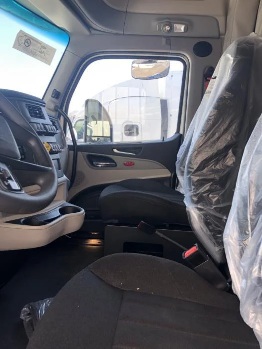 2024 Peterbilt 579 - image 13