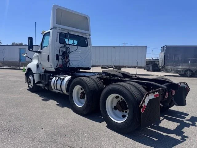 2019 International LT — photo 6