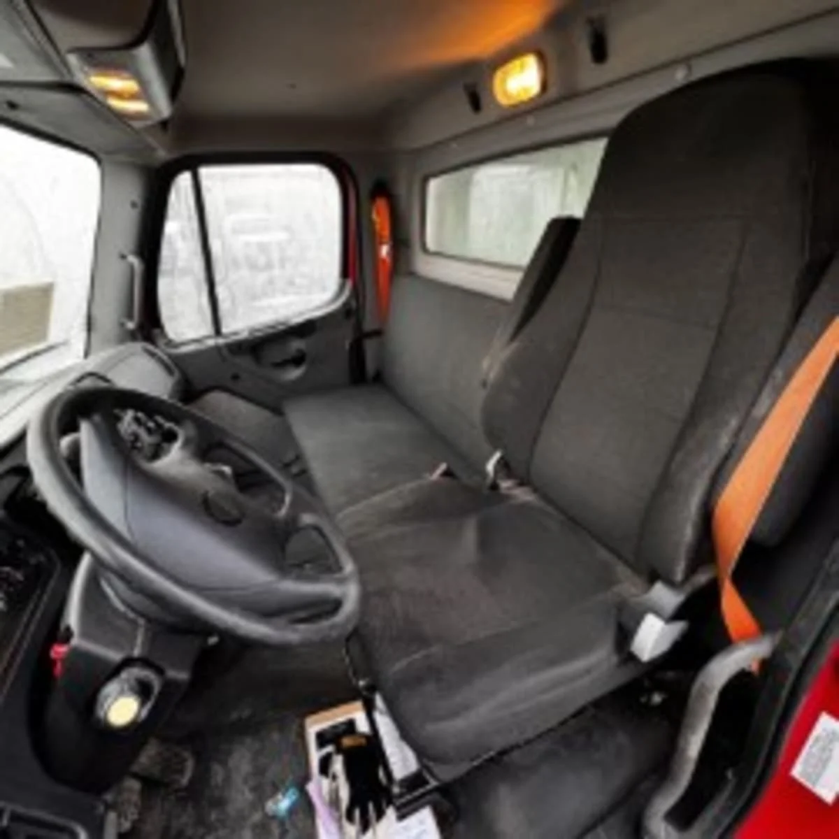 2022 Freightliner M2 106 - image 7