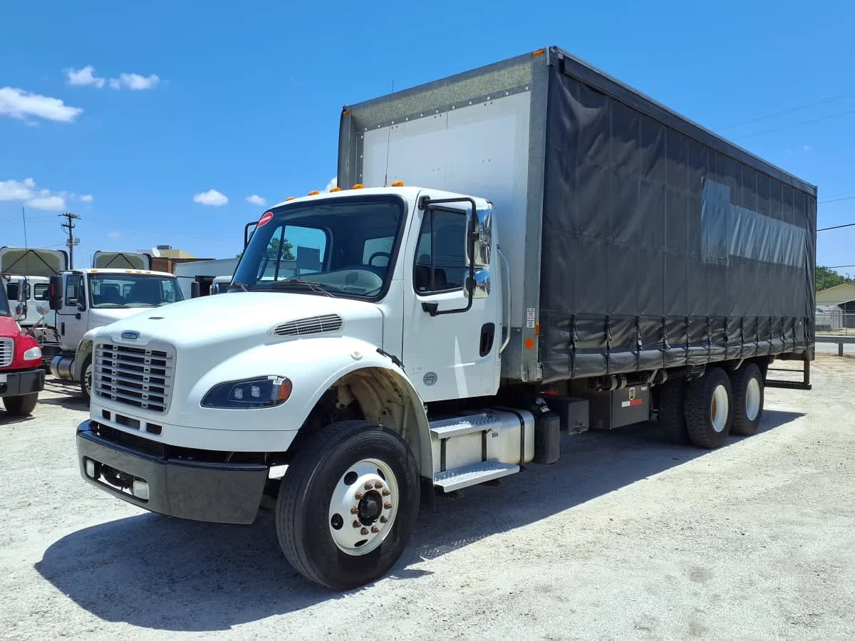 2020 Freightliner M2 106