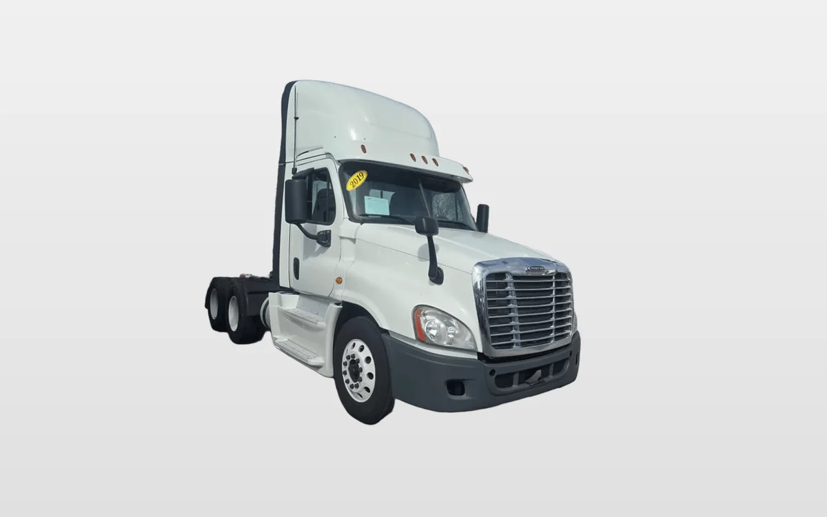 2019 Freightliner - image 1