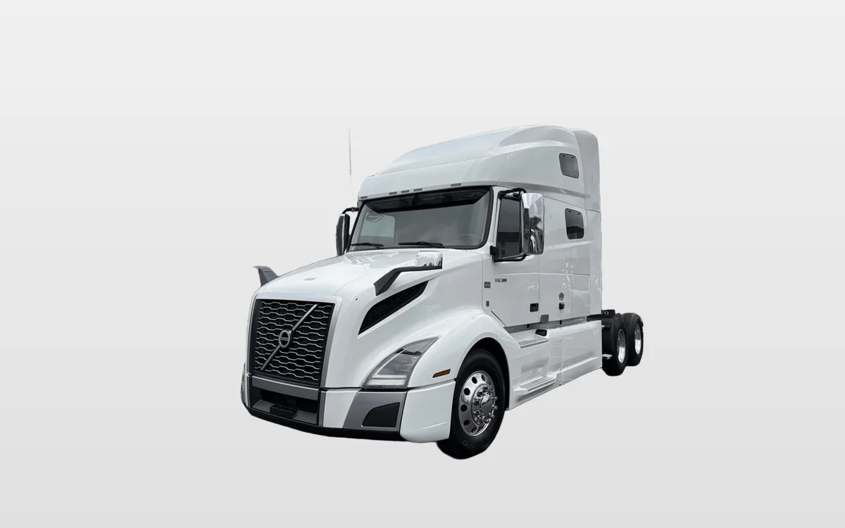 2022 Volvo - image 1