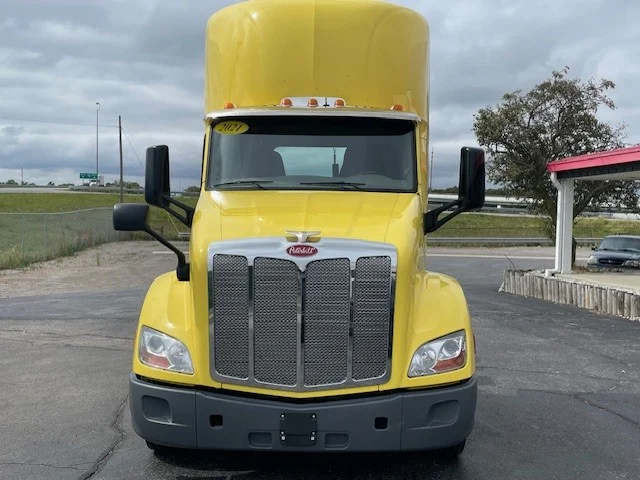 2021 Peterbilt 579 in Lima, OH — photo 2