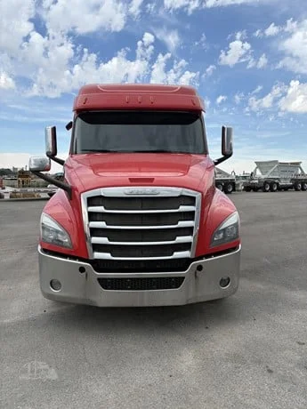 2019 Freightliner Cascadia in Jerome, ID — photo 8