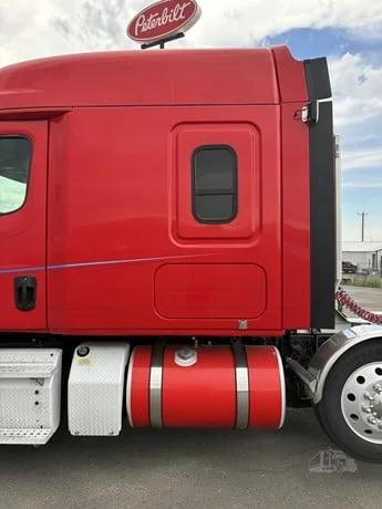 2019 Freightliner Cascadia in Jerome, ID — photo 12