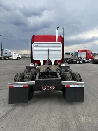 2019 Freightliner Cascadia in Jerome, ID — photo 4