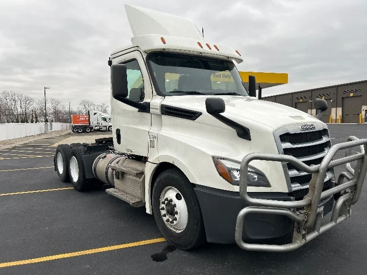 2020 Freightliner Cascadia in Piqua, OH