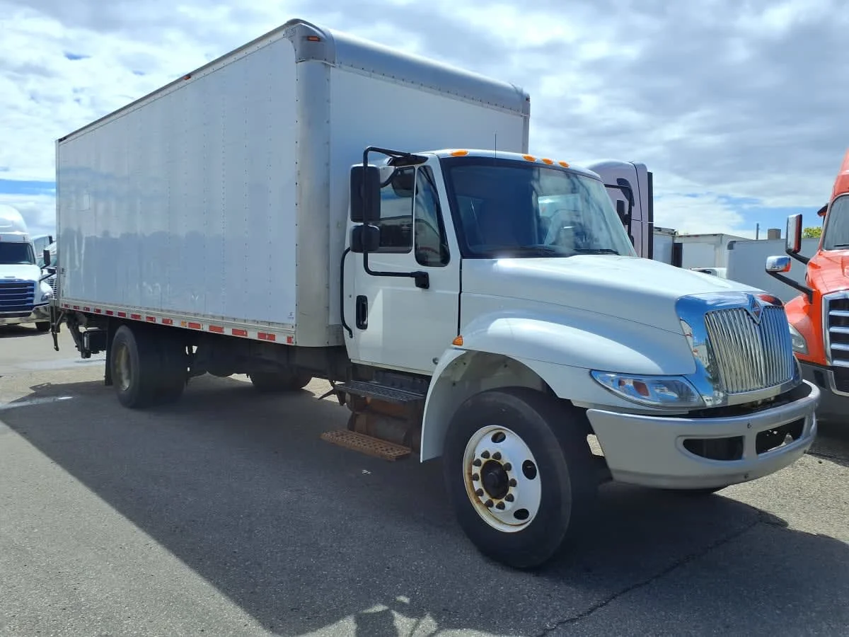 2019 International 4300 in Minneapolis, MN — photo 3