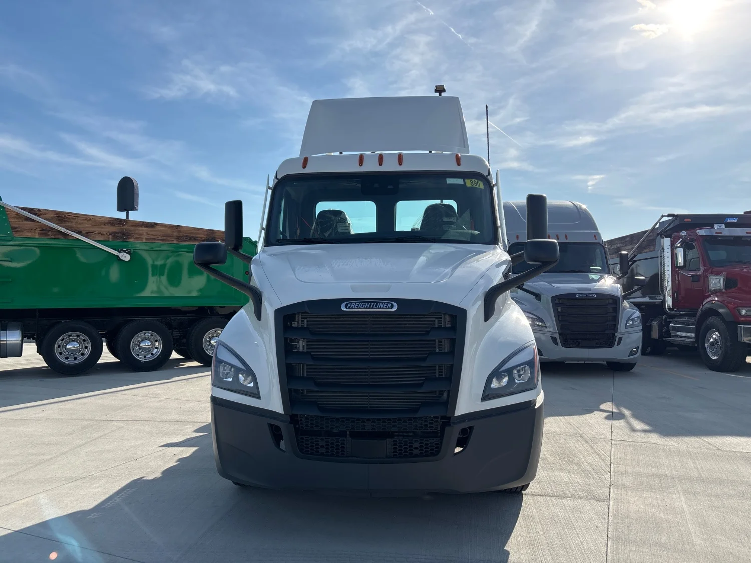 2026 Freightliner Cascadia in Fremont, IN — photo 2