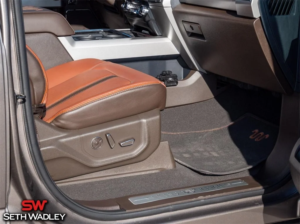 2022 Ford — photo 24
