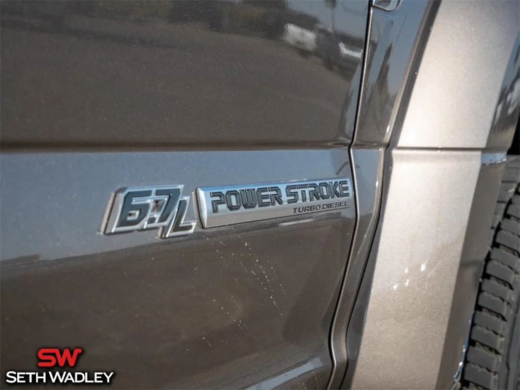 2022 Ford — photo 21