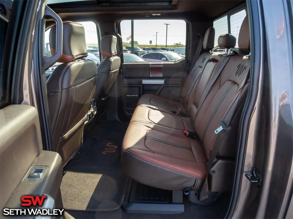 2022 Ford — photo 31