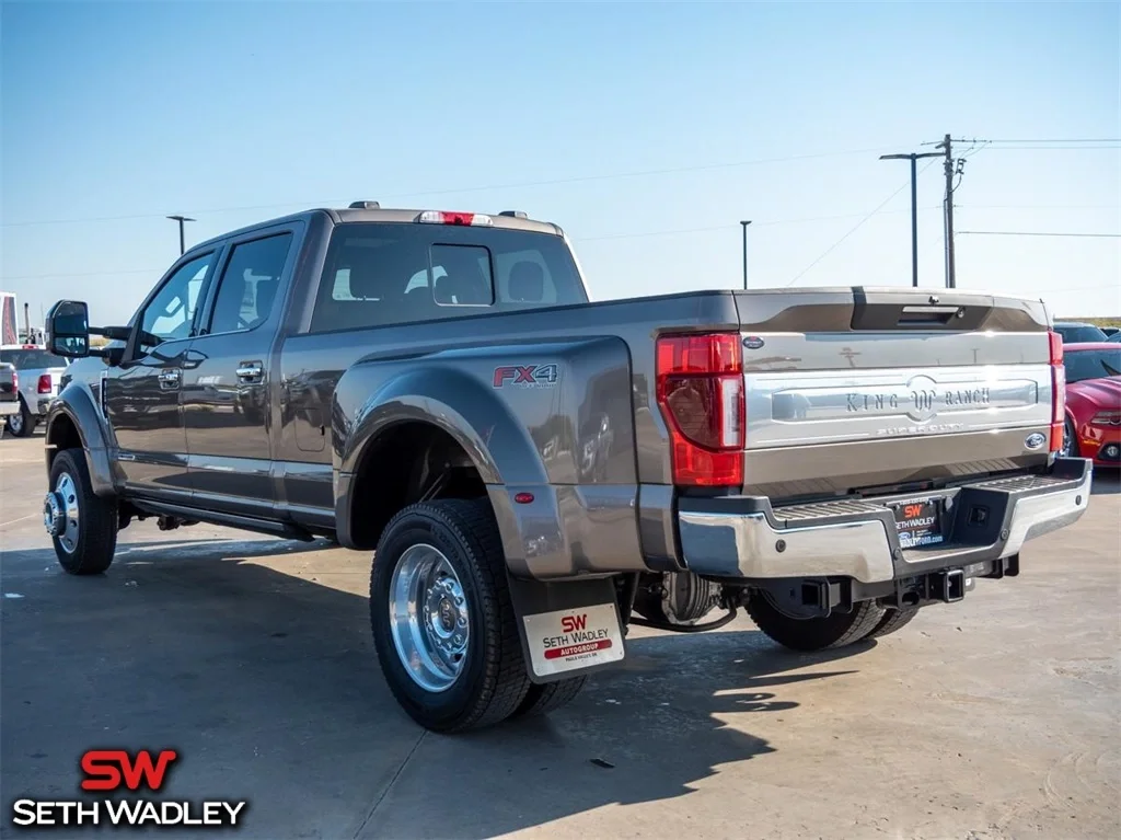 2022 Ford — photo 13