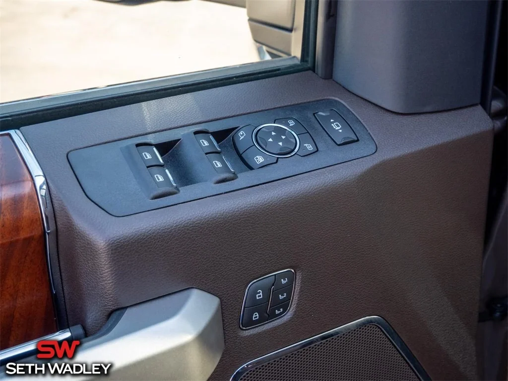 2022 Ford — photo 44