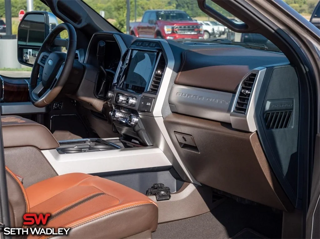 2022 Ford — photo 23