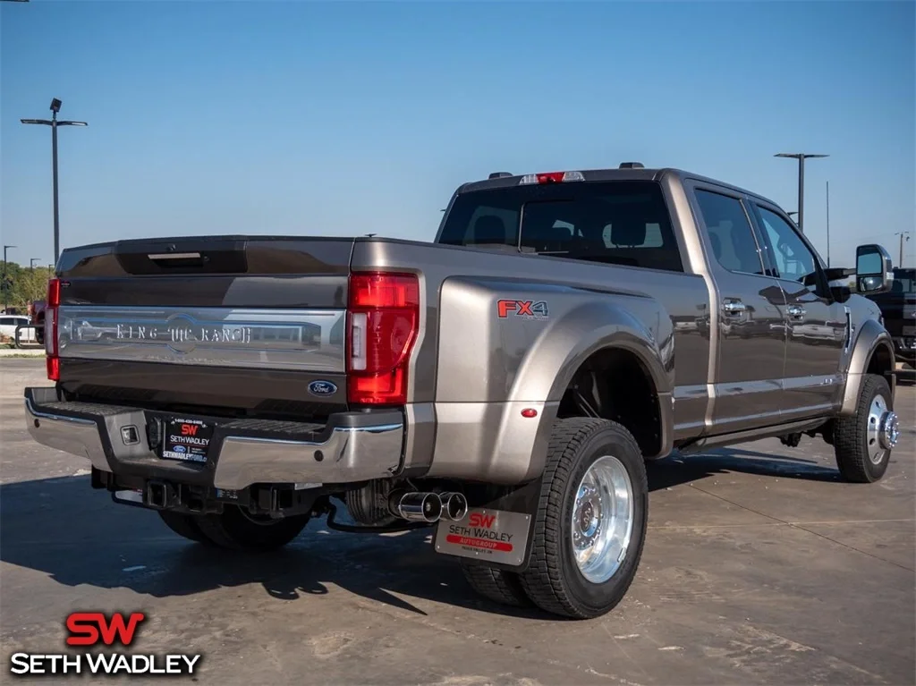 2022 Ford — photo 17