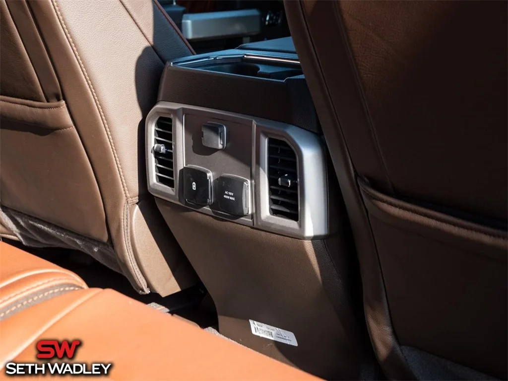 2022 Ford — photo 30