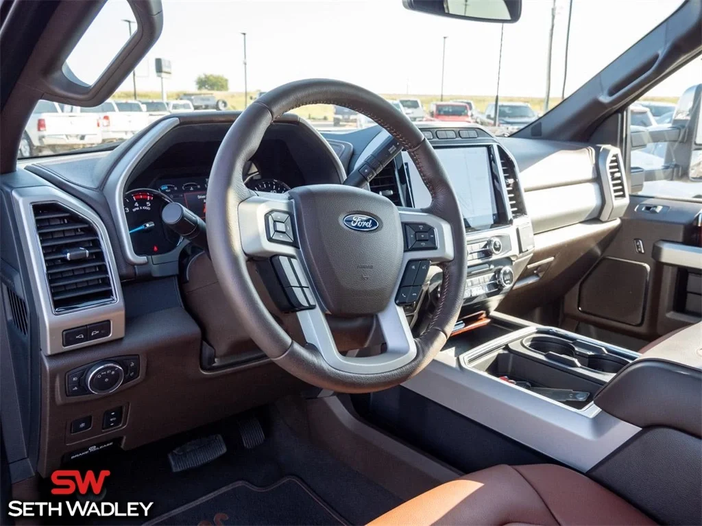 2022 Ford — photo 41
