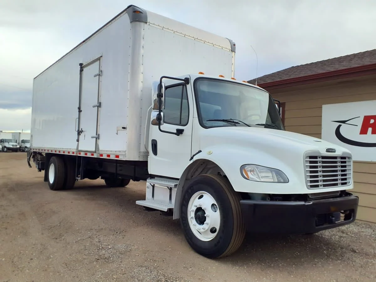 2018 Freightliner M2 106 in Commerce City, CO — photo 3