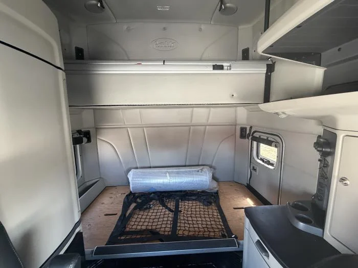 2023 Peterbilt 579 — photo 24