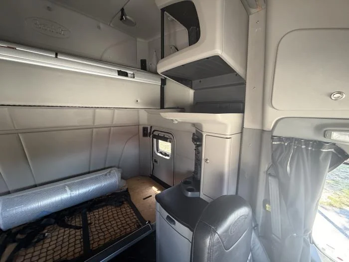2023 Peterbilt 579 — photo 23