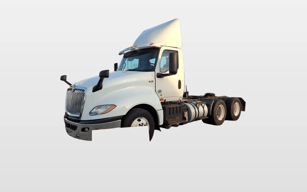 2019 International - image 1