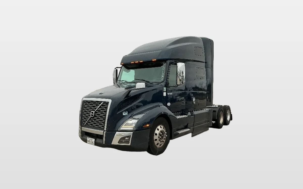 2020 Volvo VNL 760 - image 1