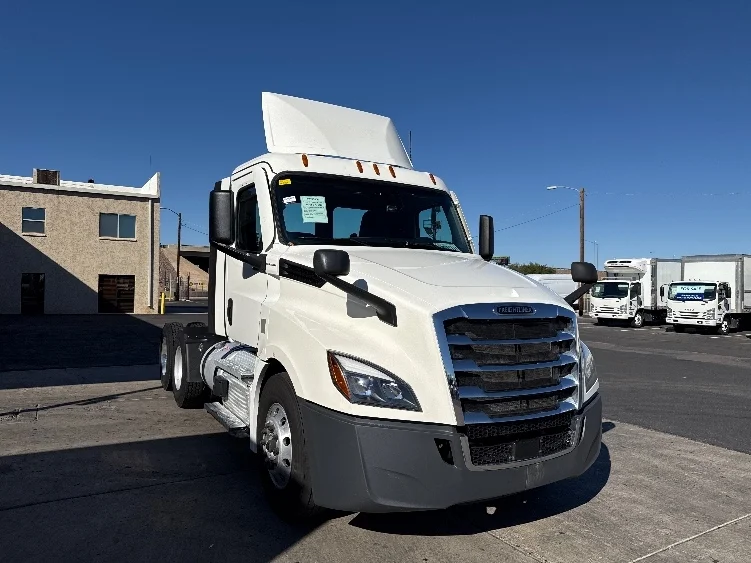 2021 Freightliner Cascadia in Phoenix, AZ