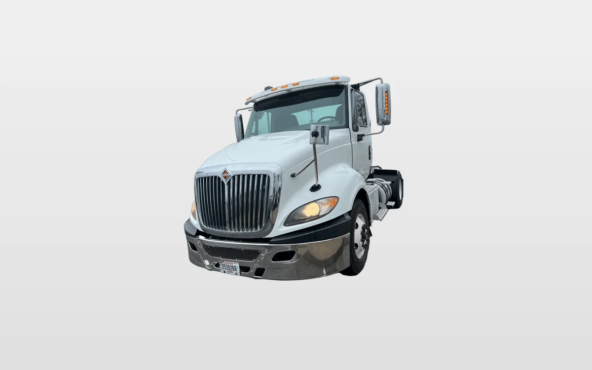 2017 International ProStar - image 1